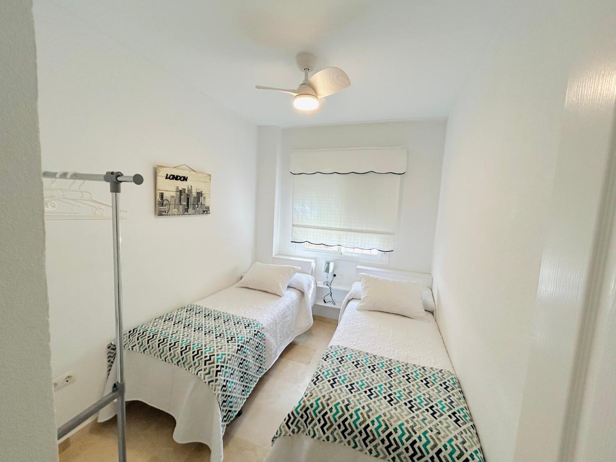 Ferienwohnung Adosado En Novo Atlantico Golf Novo Sancti Petri Exterior foto